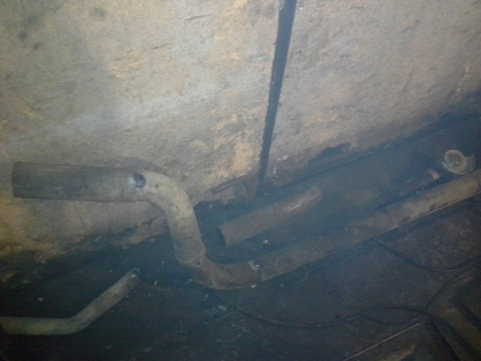 Фото примерку средне-задней части выхлопа. — Mazda 626 IV (GE)