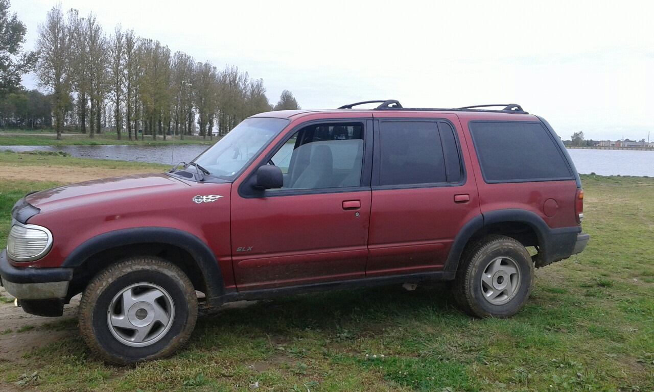 Эксплорер 2 отзывы. Ford Explorer 2 лебедка. Explorer 2 1999. Форд эксплорер 2 ГБО. Форд эксплорер вес.