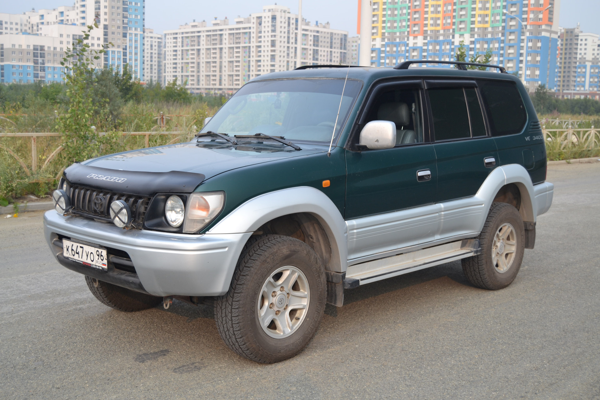Прадо 90 отзывы. Toyota land cruiser prado 90 series. прадо 90 синий. часы prado 90. прадо 90 на 35 колесах.