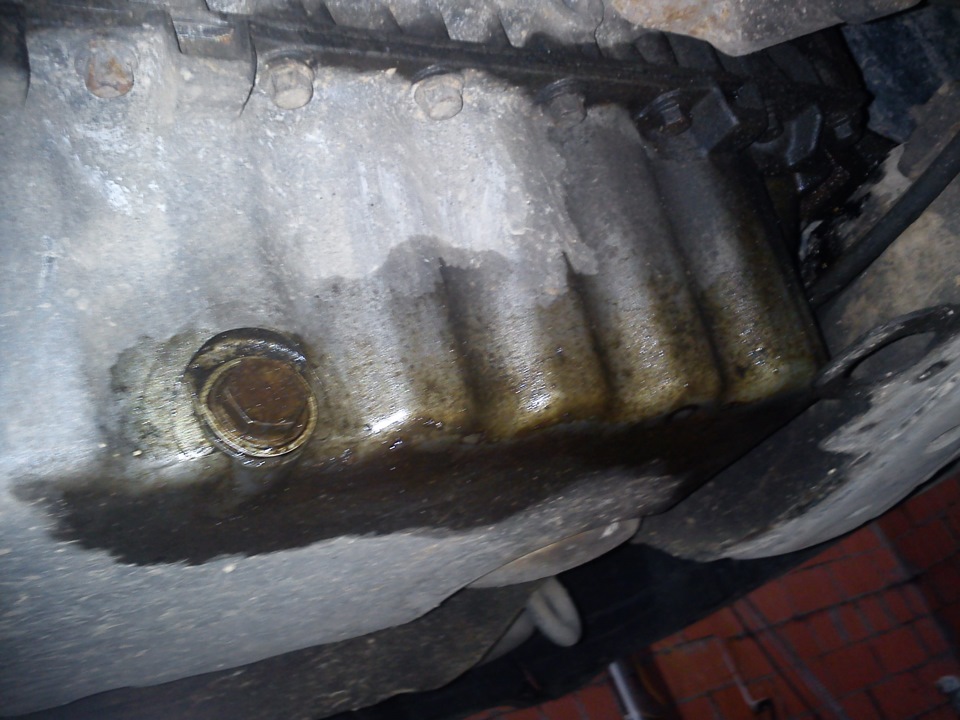 Сальник КВ. Или Elring уже не тот…+замена термостата. — Volvo 850, 2,5 ...