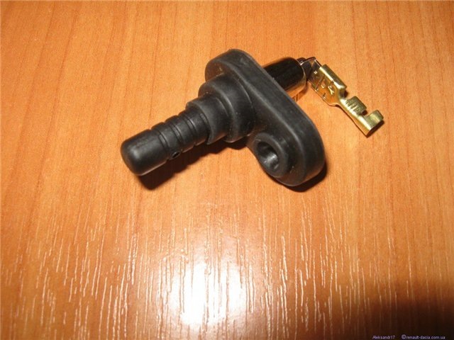 Замена концевика дверей. — Skoda Octavia A4 Mk1, 1,9 л, 2005 года ...