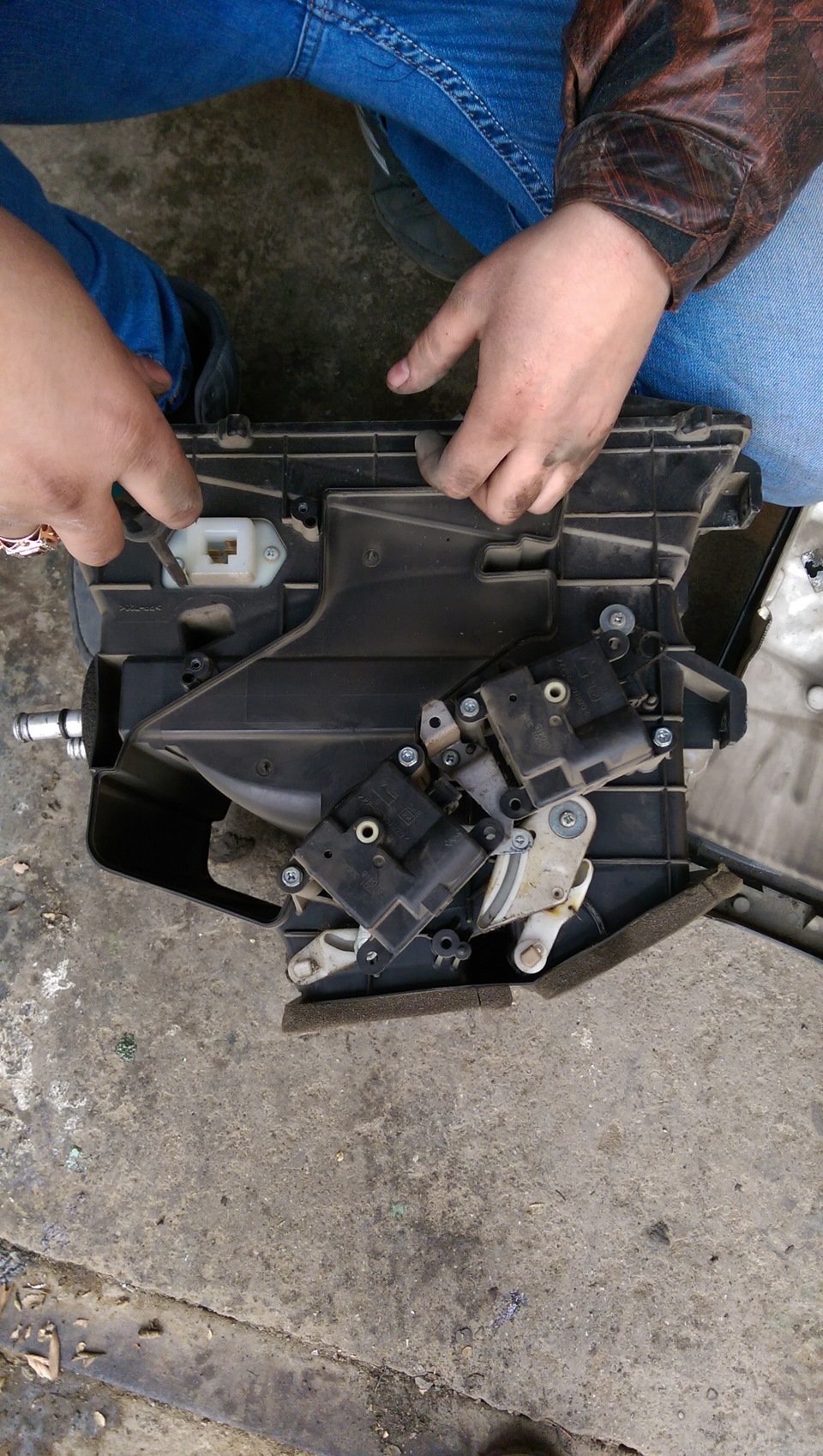 Радиатор печки попал под замену. — Nissan Primera Wagon (P12), 2,5 л ...
