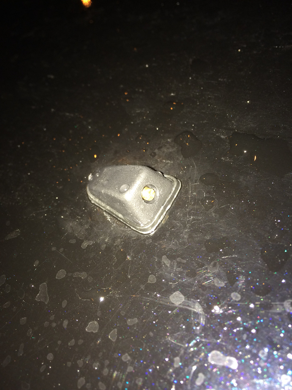 Веерные форсунки омывателя — Lada Приора седан, 1,6 л, 2010 года ...