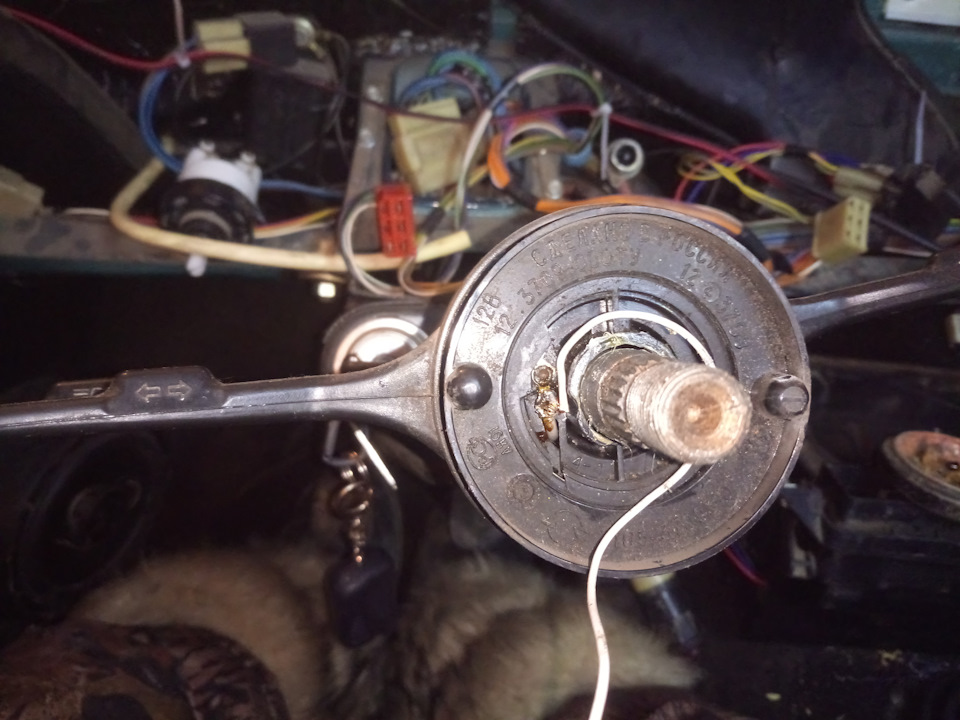 Неисправность звукового сигнала. — Lada 21073, 1,5 л, 2004 года ...