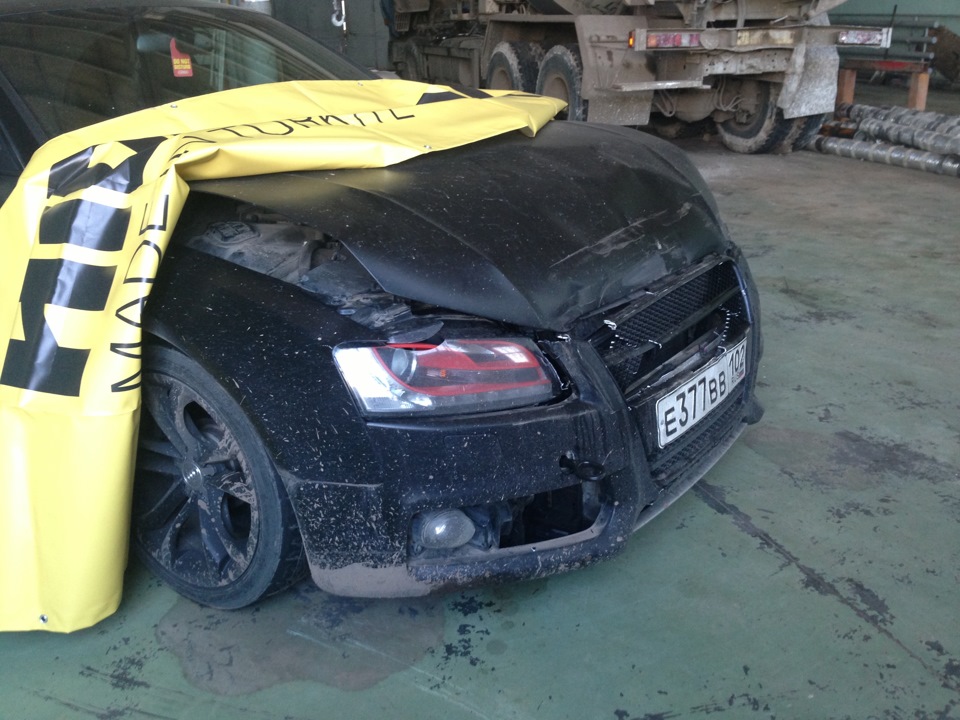 Машина догнала другую. Пробки на выборгском шоссе сейчас. Машина догнала другую. Машина догнала другую. Авария в камышине 04.