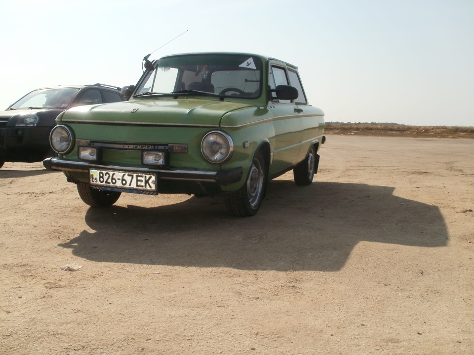 Запорожец заз 968 ялта. Запорожец ушастый заз-968. Заз 968м 4х дверный. Запорожец классика. Заз 968 голубой.