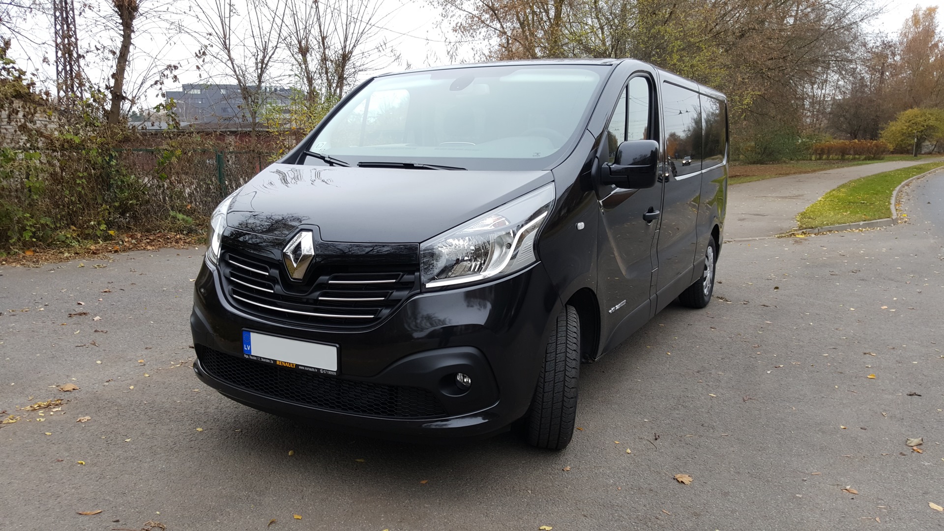 Renault Trafic (3G) 1.6 дизельный 2015 | 1.6 dci 125 energy на DRIVE2