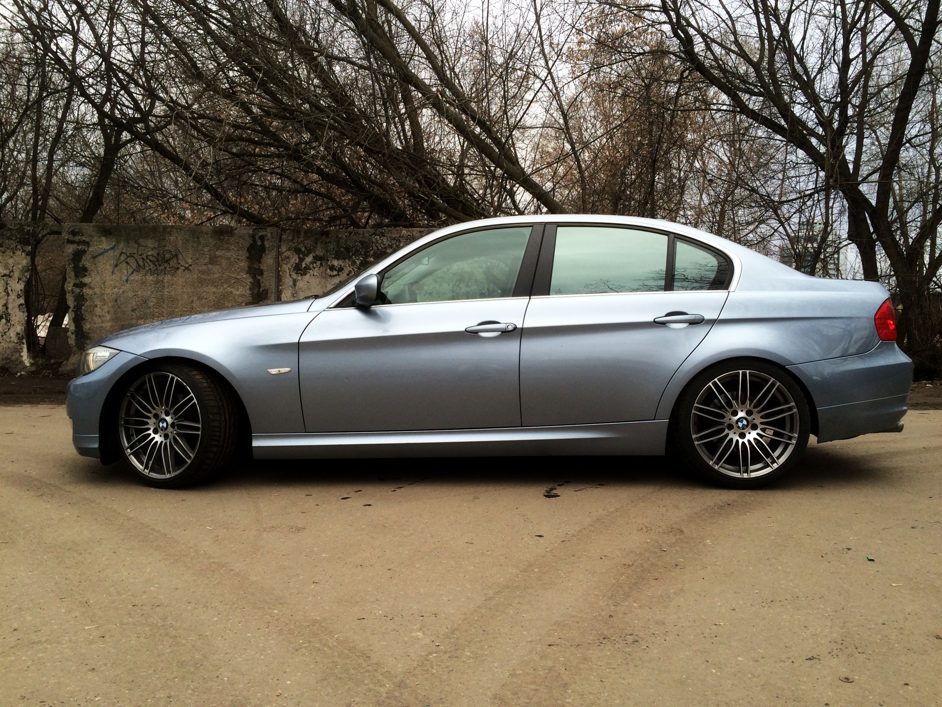 Bmw r18 стиль. BMW e90 r19. BMW e90 r17. БМВ e90 r18. BMW f30 269 стиль.