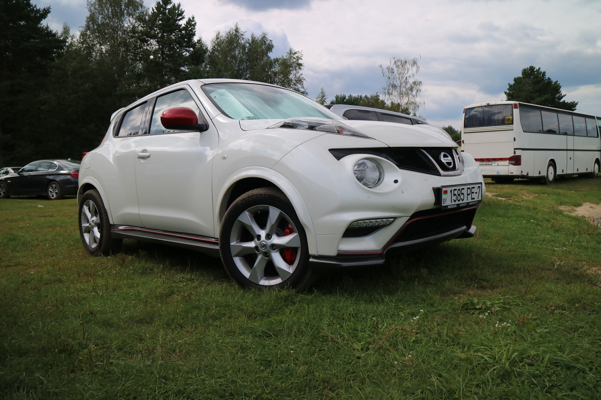 Nissan Juke Р±РµР»С‹Р№ r18