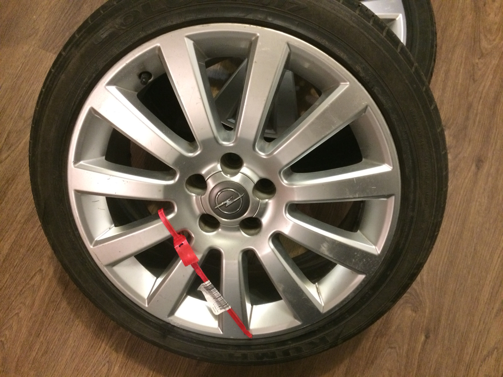 Литые диски r18 на крайслер. C r 18. Work xsa r18. C r 18. Bbs rg r18 e46.