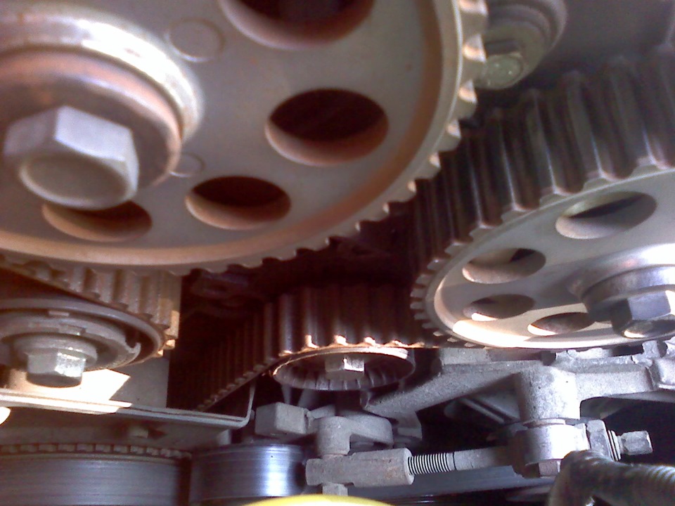 Accent 06 2006 датчик распредвала. Датчик положения вала м42. Датчик распределительного вала ваз 2114 8 клапанов. Дпрв лачетти 1. Датчик распредвала 2114.