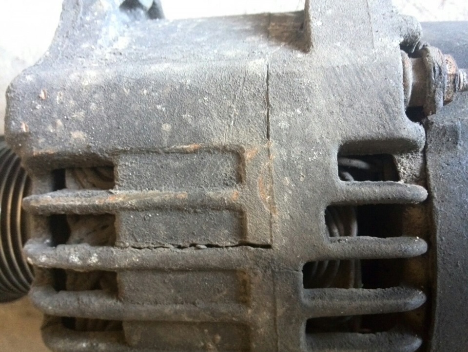 Замена генератора — Alfa Romeo 156, 2 л, 1999 года | своими руками | DRIVE2