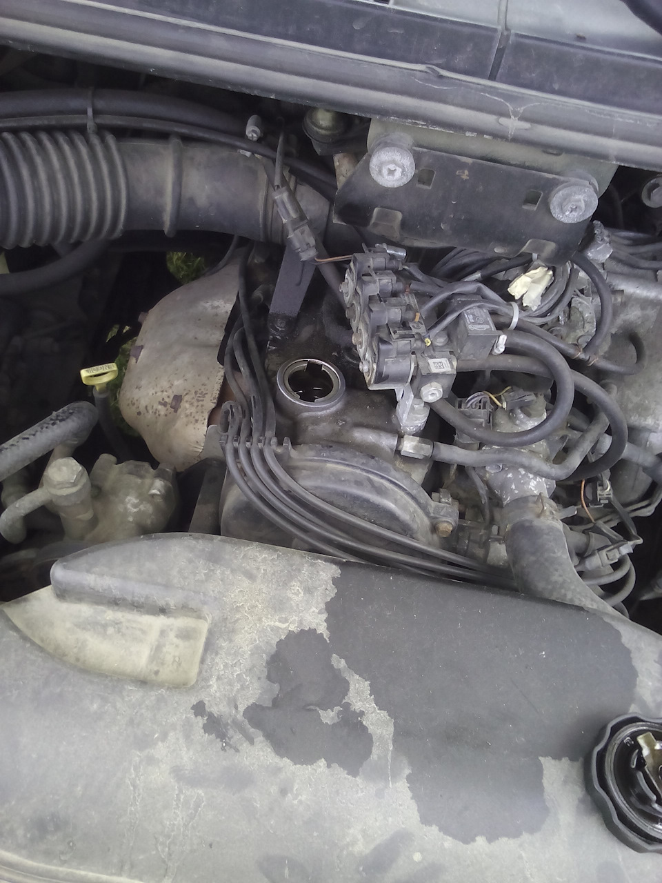 Замена масла — Hyundai H-1 (1G), 2,4 л, 1998 года | плановое ТО | DRIVE2