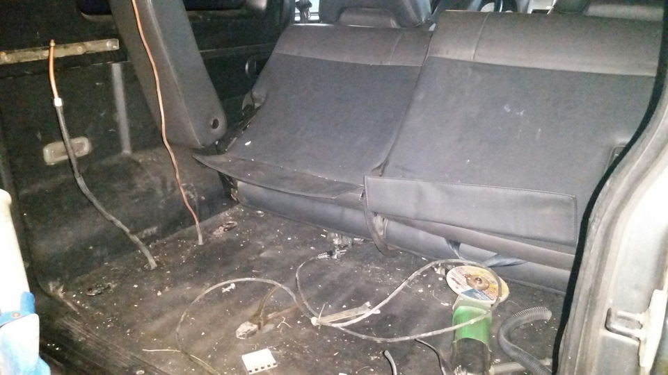 Зимний пит-стоп: подготовка к переносу газового баллона, задний сапун ...