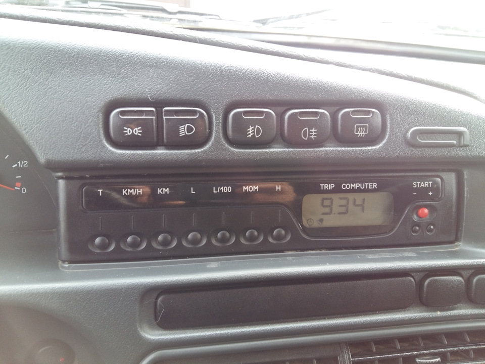 Штатный борт компьютер — Lada 2115, 1,6 л, 2008 года | аксессуары | DRIVE2