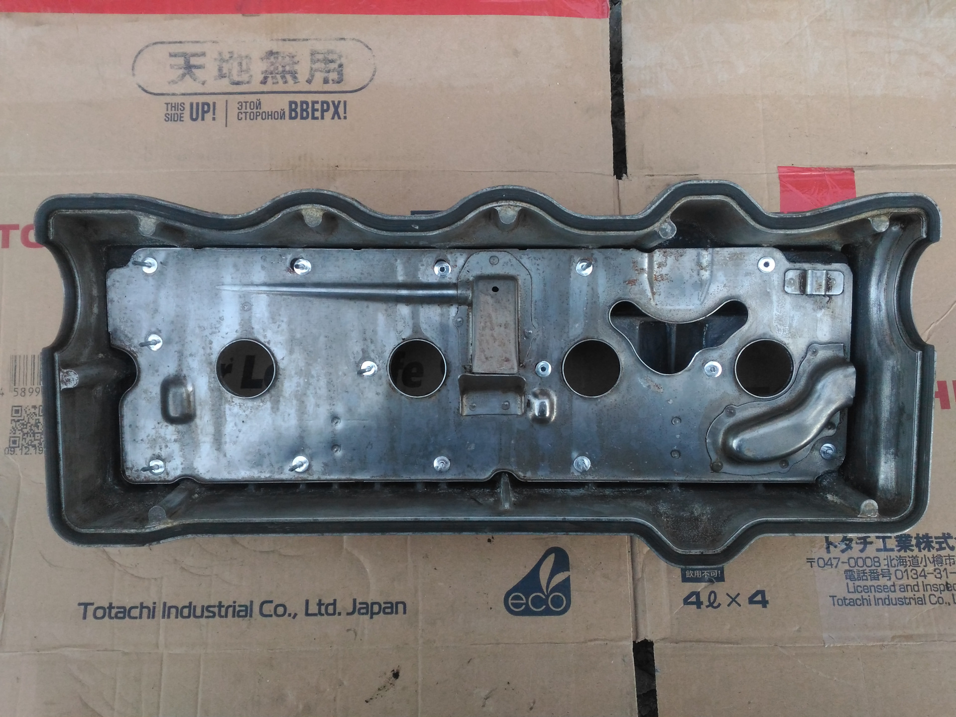 клапанная крышка 3s-fe.