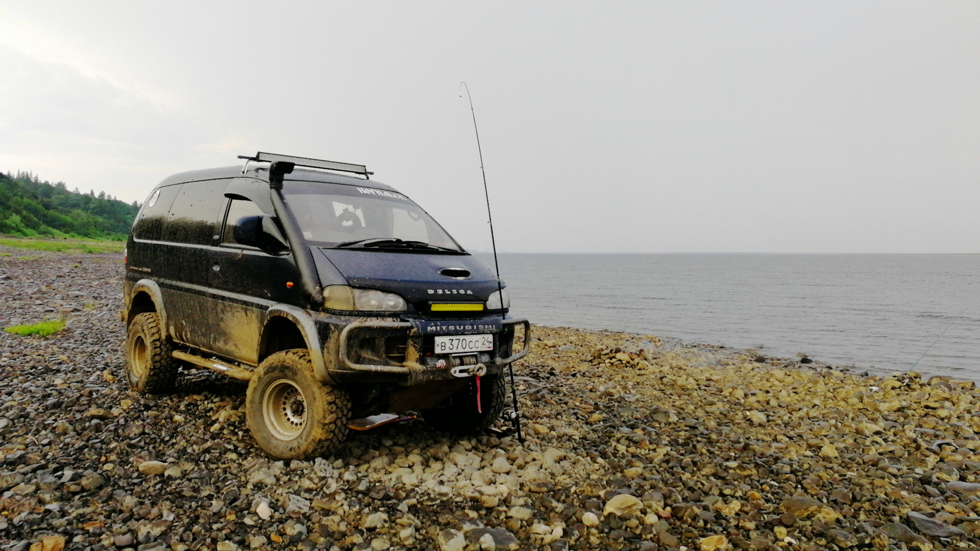 Делик видео. Mitsubishi Delica 2023. Делика булка. Передняя печка Делика булка. Тюнинг Делика булка.