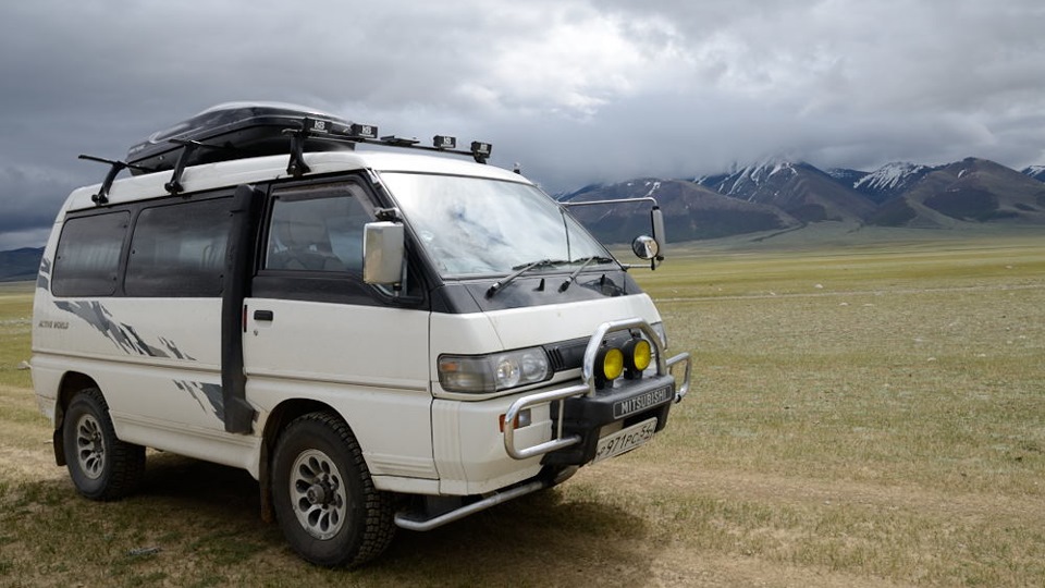 Delica 2.3. Мицубиси Делика. Mitsubishi Delica 1990. Мицубиси Делика 1997. Mitsubishi Delica p35.