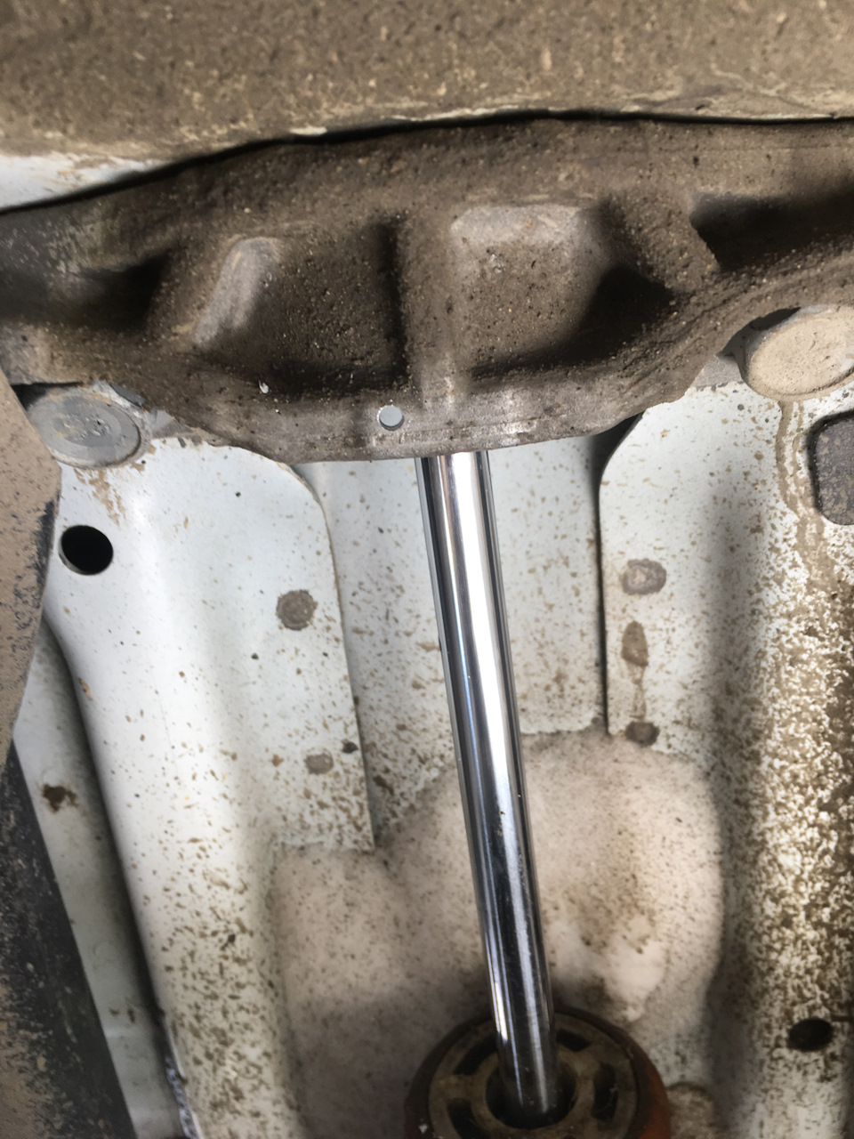 Доработка пыльников задних амортизаторов — Opel Astra J, 1,6 л., 2012 ...