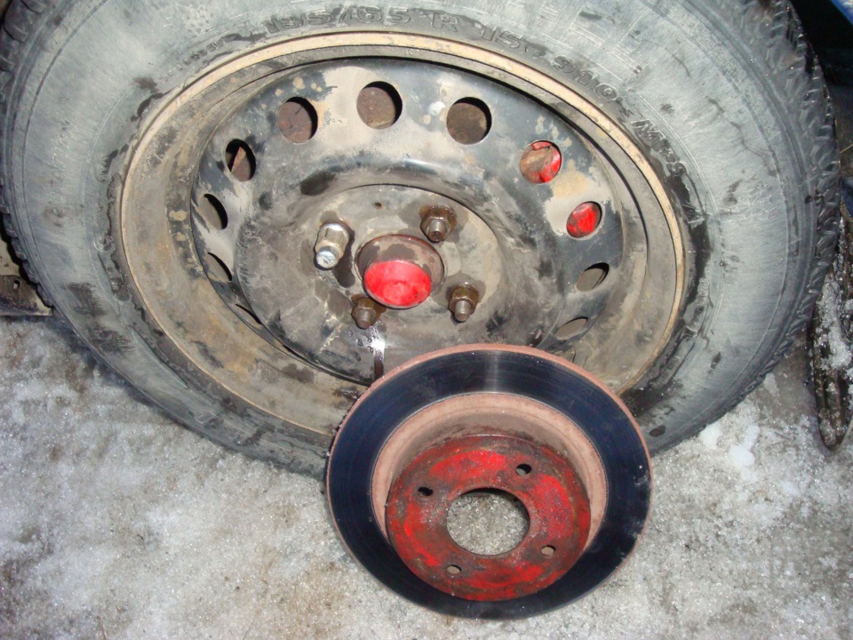 Когда намертво заклинил тормозной суппорт — есть выход продолжить ...