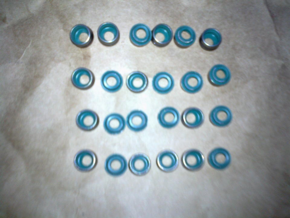 Масло, сальники и прокладка клапанной крышки =) — Mercedes-Benz E-class ...