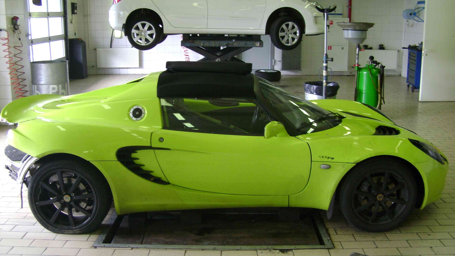 Lotus Elise 1 8