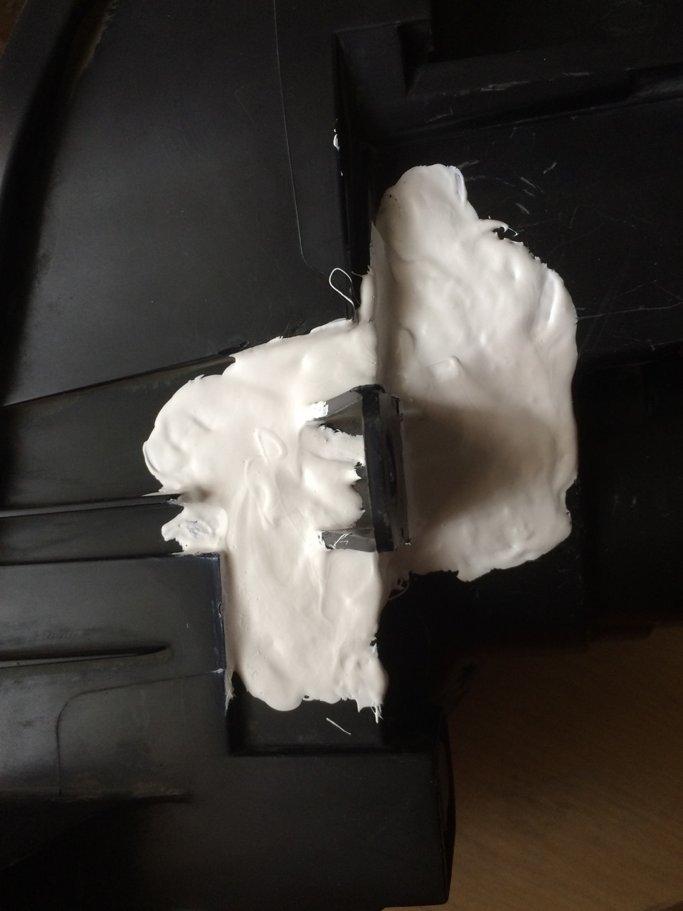 герметик снаружи — Renault Megane II