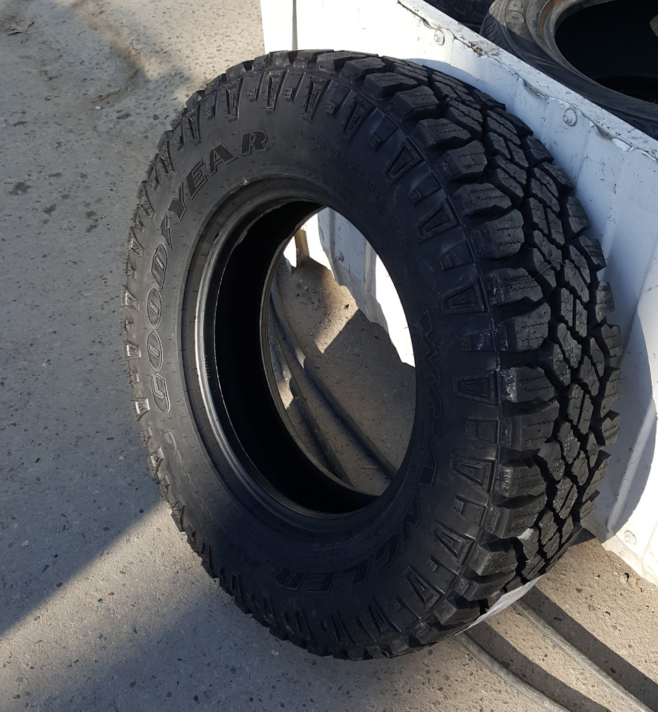 Cordiant 225 75 r16 104q. Кама Флейм МТ 225/75/16. 215/65 R16 Goodyear Нива. 225-75-16 Kama Flame MT. Goodyear Wrangler Duratrac.