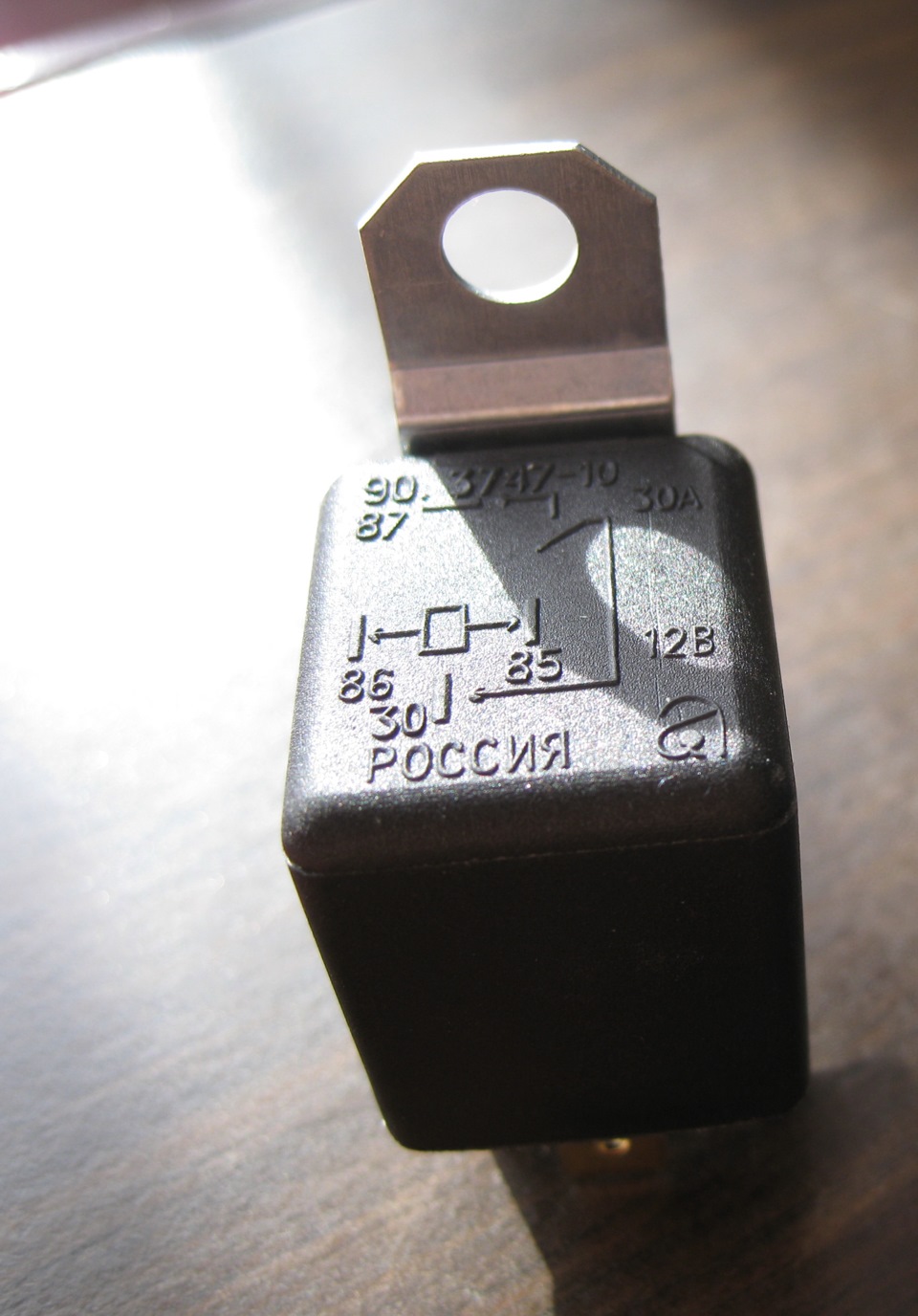 3777-10 реле 4-х контактное 30а, 12v. 90374710 реле. 3747-10 4-х контактная 30а диалуч. реле 98. реле 90.