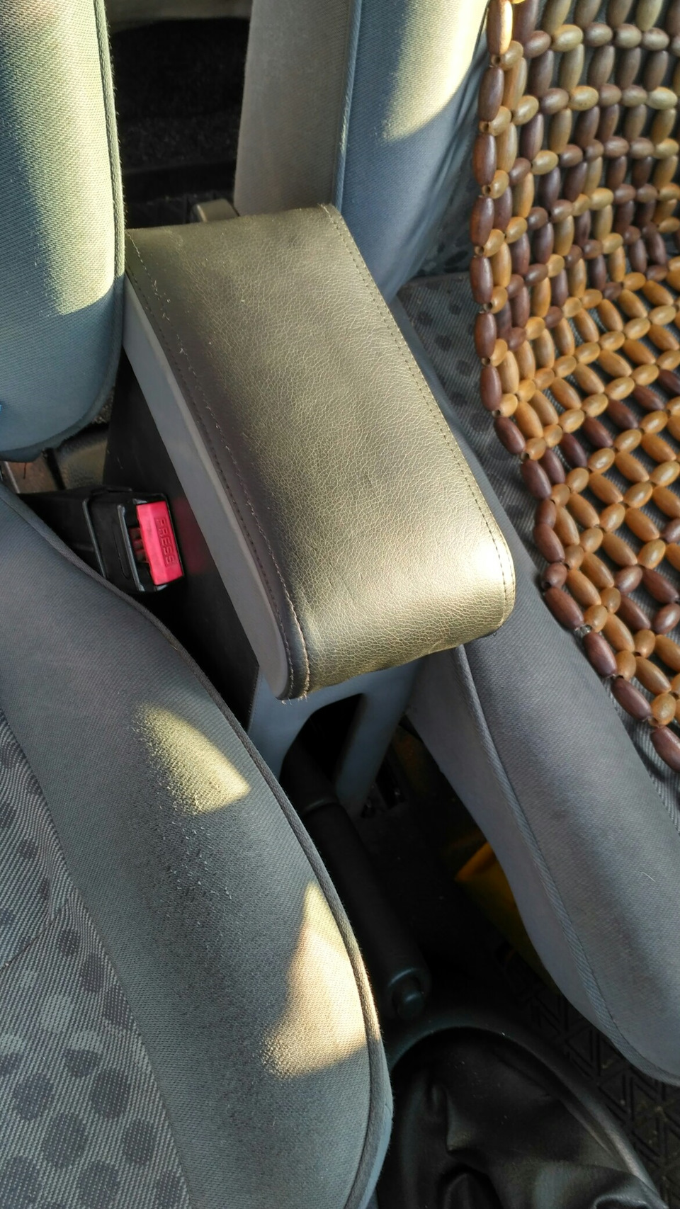 Подлокотник — Renault Kangoo (1G), 1,9 л, 2000 года | другое | DRIVE2