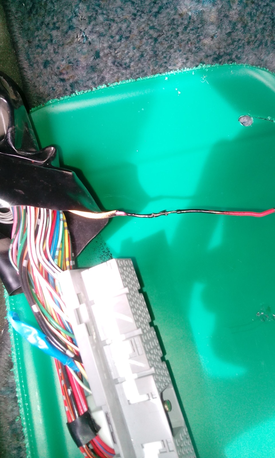 Буква "T" — Подключение буст сенсора — Nissan Laurel (C35), 2 л, 1998 ...