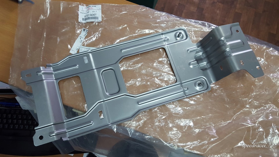 Фото в бортжурнале Mitsubishi Lancer X. Запчасти на фото: 8701A061