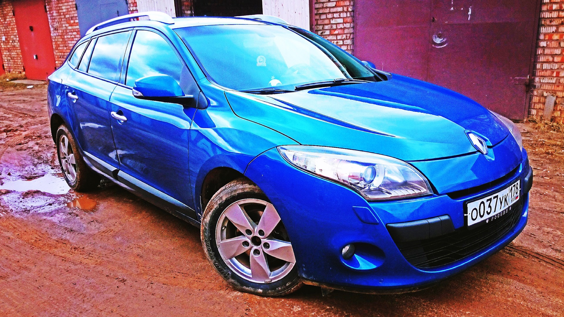 Renault Megane III 1.5 дизельный 2010 | Голубой Wagon на DRIVE2