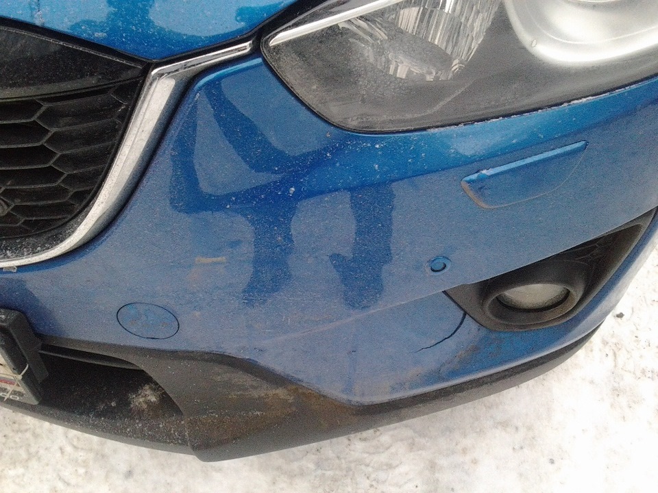 Первая неприятность на дороге или возможность установить сетку в бампер ...