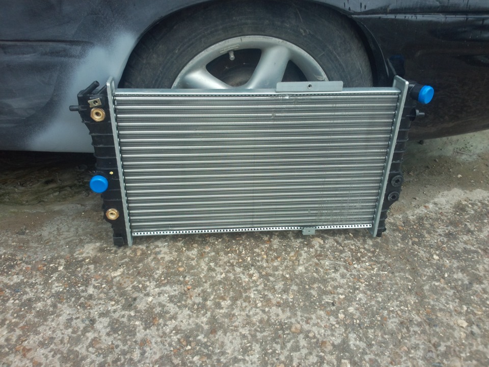 Радиатор AVA OLA2173 на фото, какие датчики (температуры или давления ...