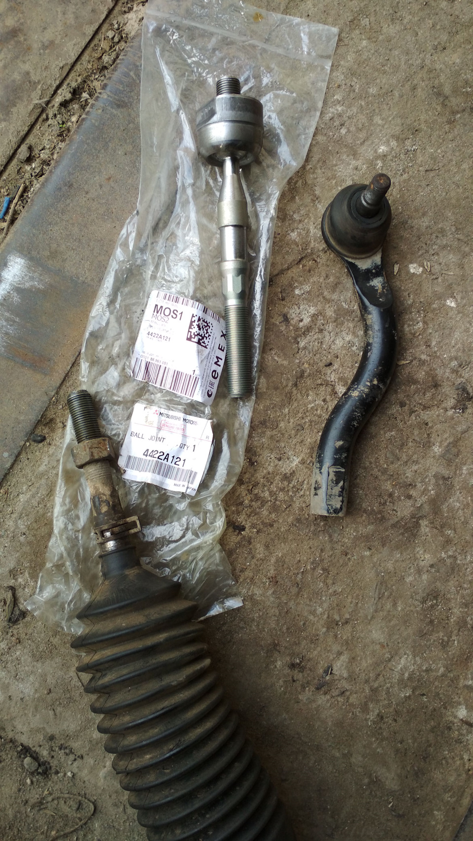 Тяга и втулка капролон — Mitsubishi Pajero (4G), 3 л, 2007 года ...