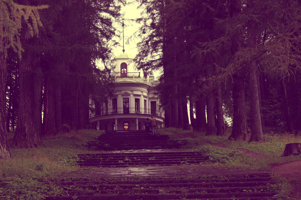 Усадьба Середниково. — Renault Sandero 2G, 1,6 л, 2015 года | покатушки ...