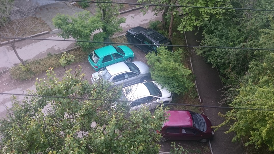 Тот момент, когда нет свободного места во дворе. — Nissan Pathfinder ...