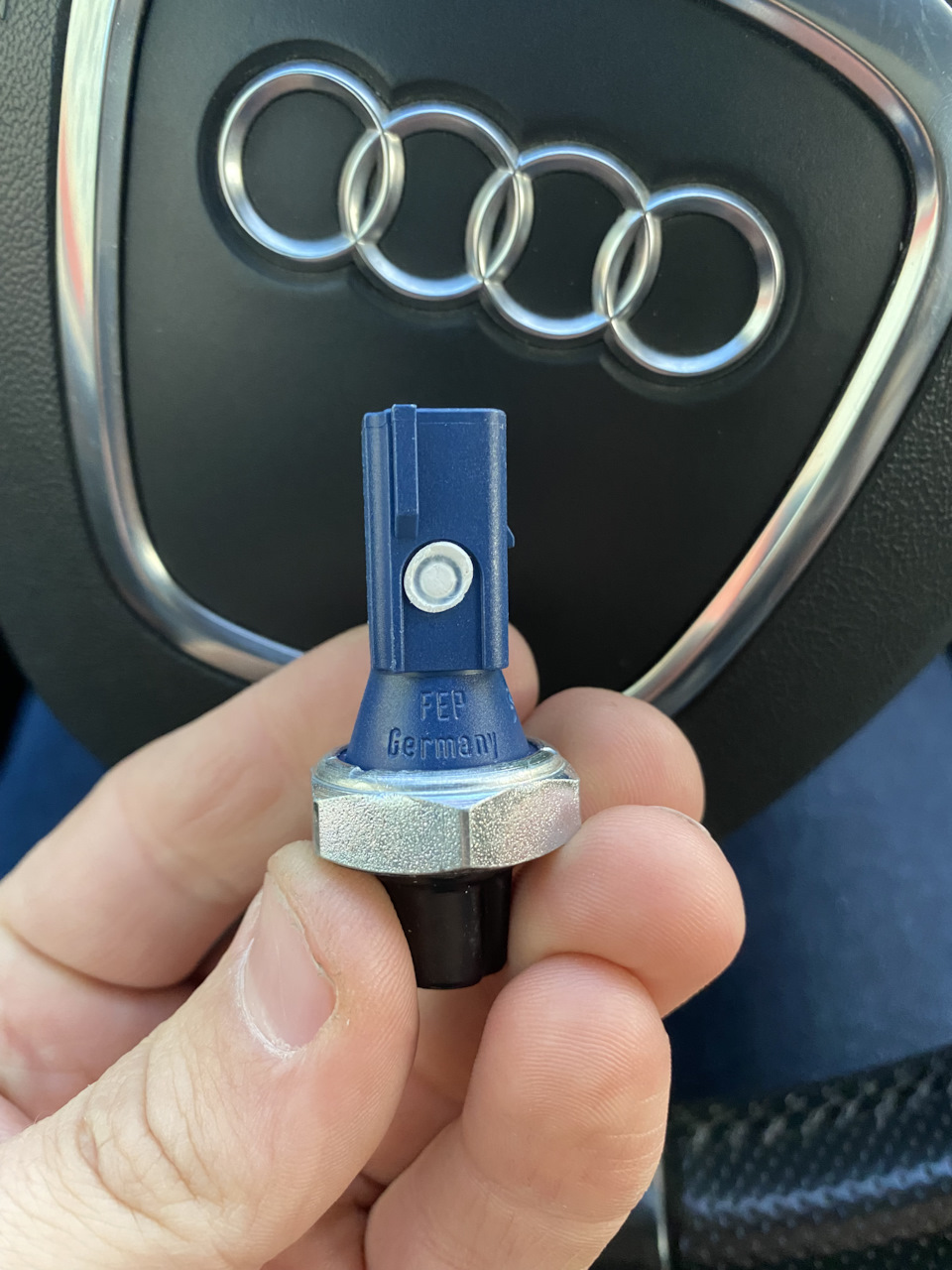 056 919 081c, датчик давления масла для audi 100 200 80. 6pr 008 079 06. Датчик давления масла ауди 80 б3 1. Переходник на датчик уровня масла на audi a4. 1j0907660b датчик уровня.