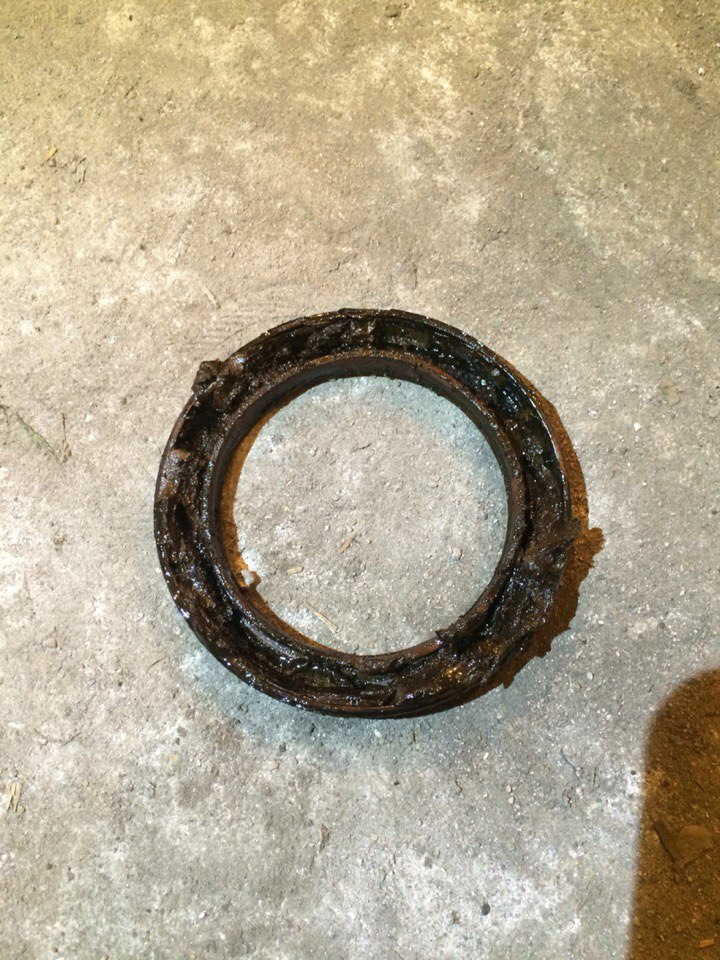 Замена ступичного подшипника. — УАЗ 31512, 2,9 л, 1999 года | своими ...