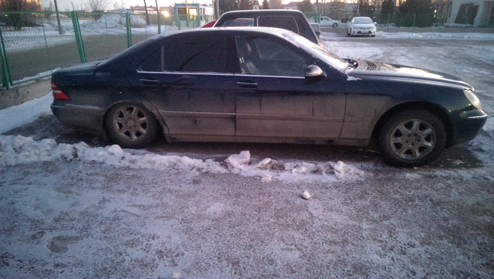 Stop, car too low — MercedesBenz SClass (W220), 3,2 л, 2001 года