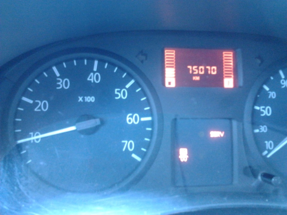 Спидометр от рено логана. Спидометр рено логан 1. Не работает спидометр логан 1. Спидометр рено логан 1. 4.