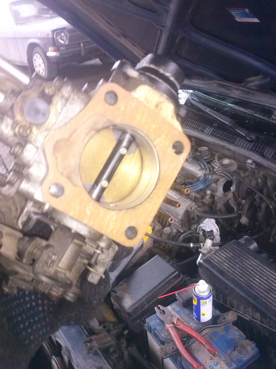 чистый дроссель и замена прокладки трамблера — DRIVE2