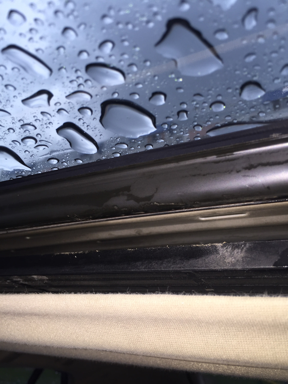 Течет люк — Lexus RX (2G), 3,3 л, 2005 года | кузовной ремонт | DRIVE2