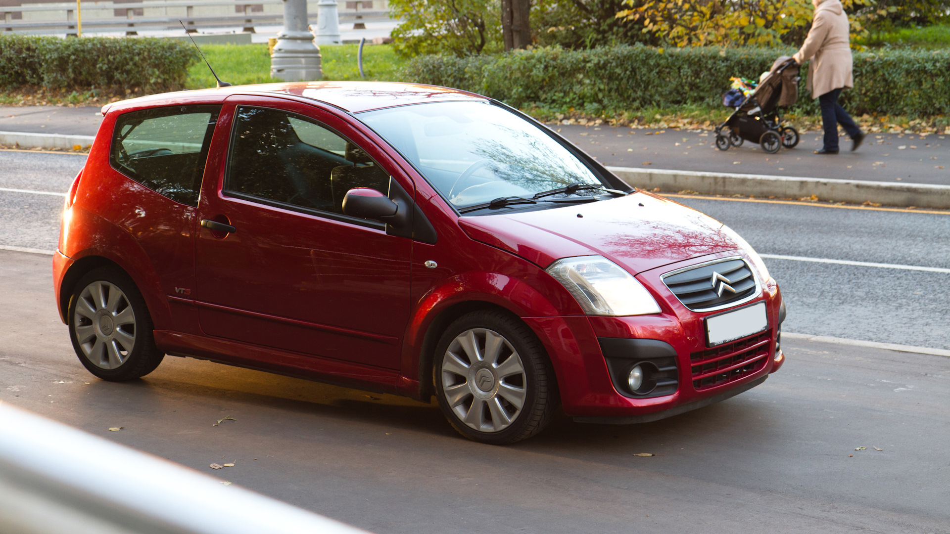 Citroen C2 VTS 1.6 бензиновый 2009 | Мамина машина на DRIVE2