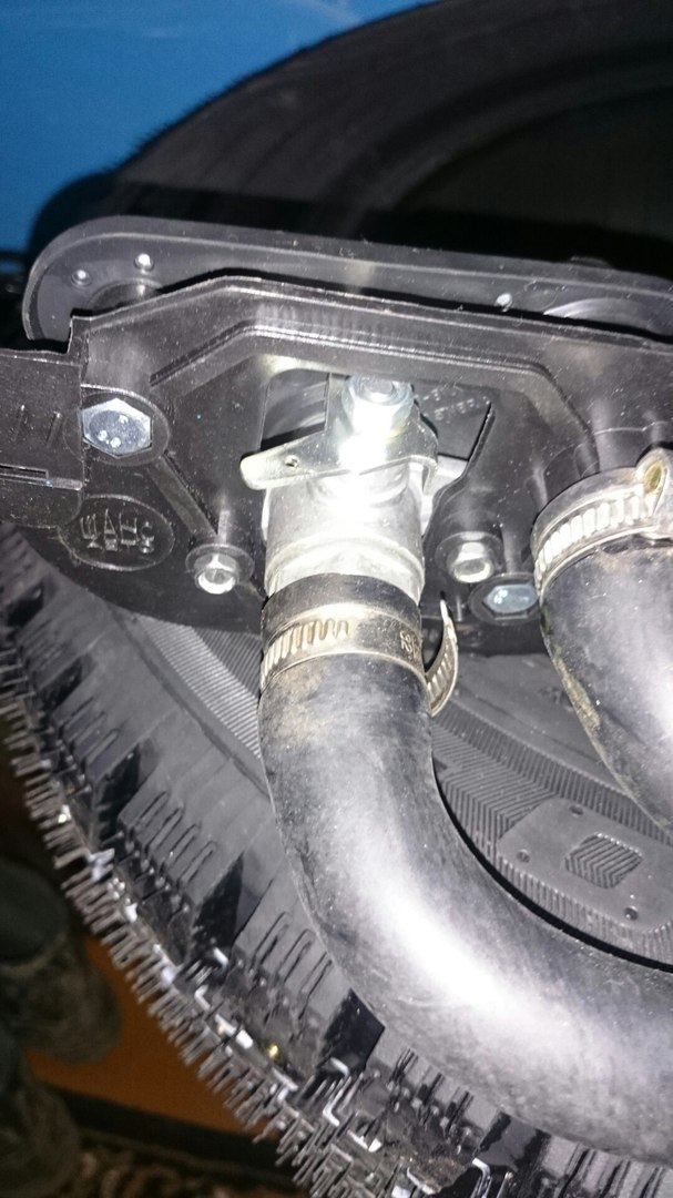 Течь тосола — Lada 21099, 1,5 л, 2001 года | поломка | DRIVE2