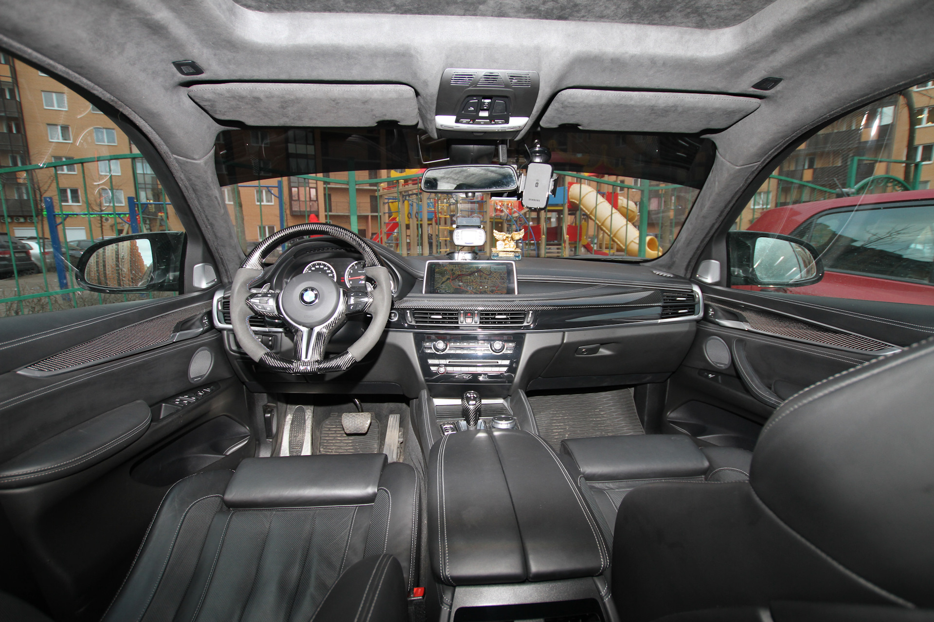 BMW x6 внутри
