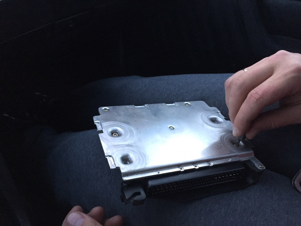 Интересные факты о распиновка мозгов бош 402