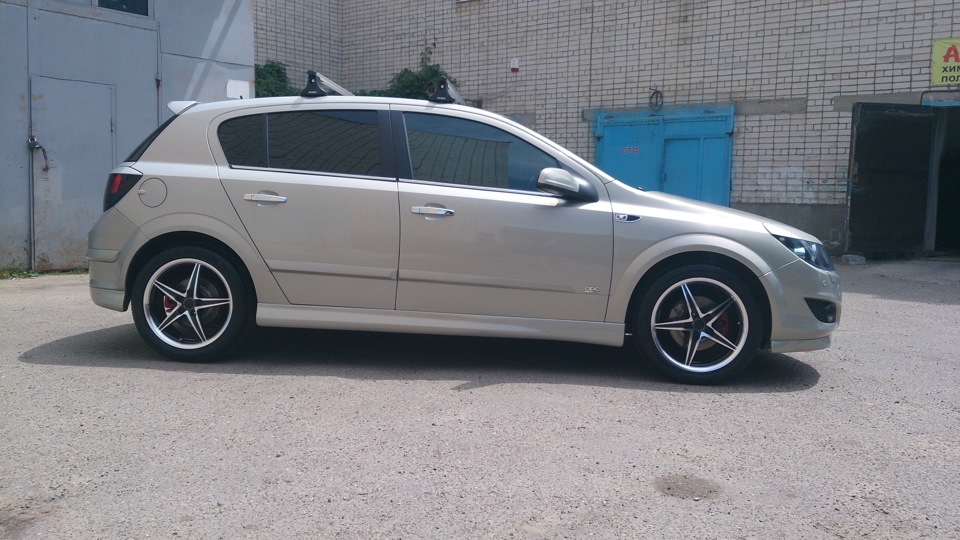 воскресная мойка и обработка силиконом уплотнителей — Opel Astra H, 1,8 ...