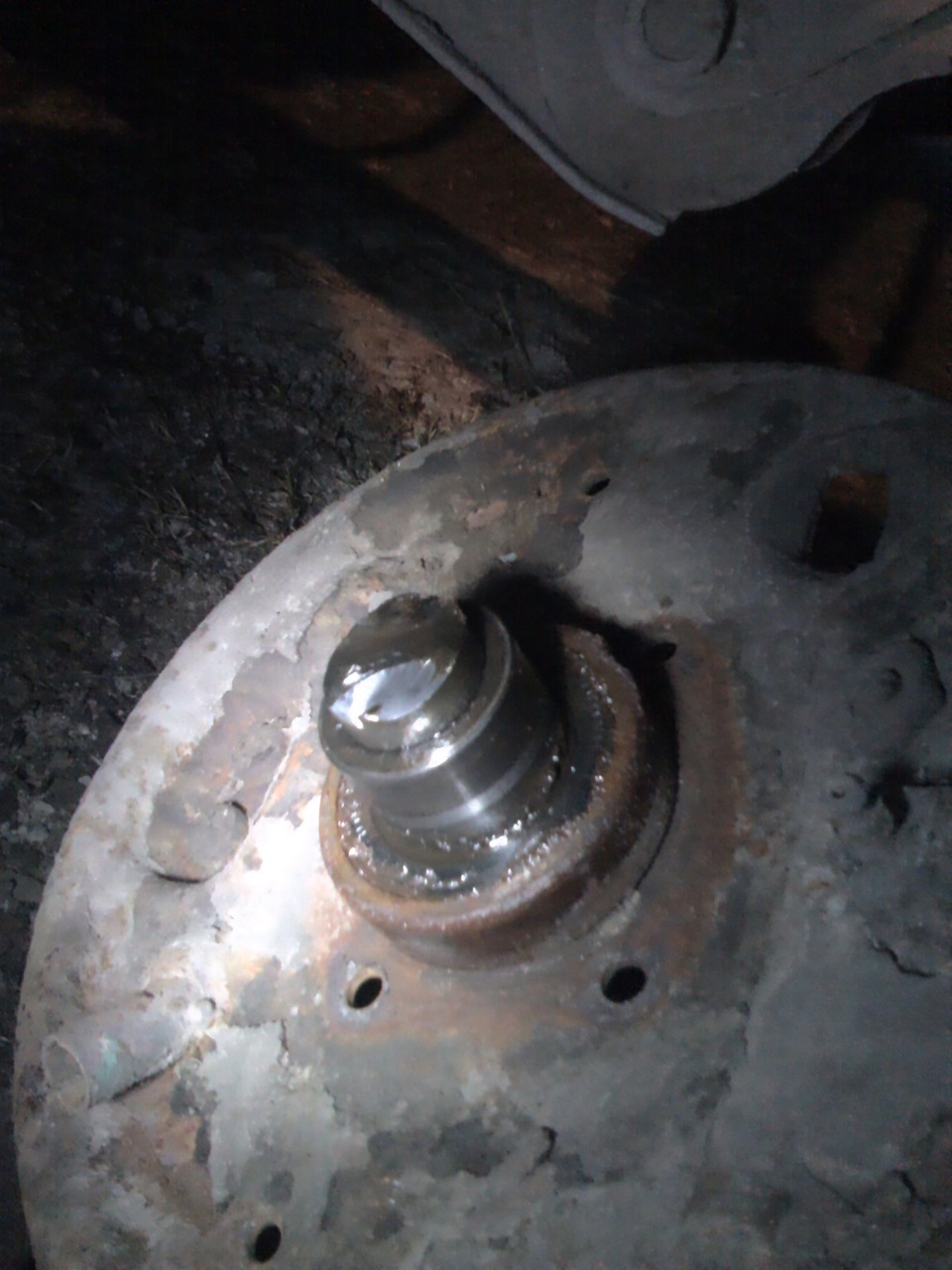 Оказалось лопнула полуось — Nissan Laurel (C32), 2,8 л, 1986 года ...